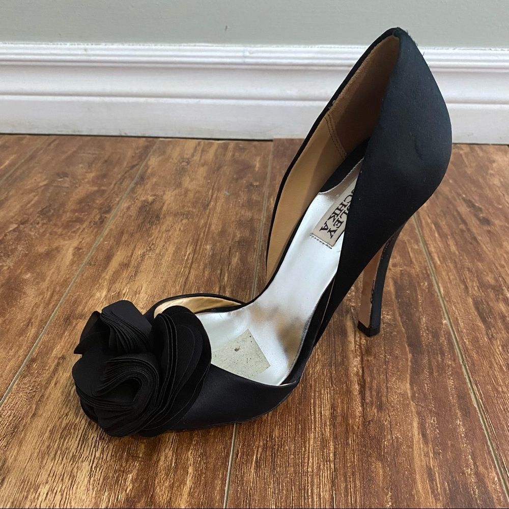 Badgley Mischka Black Satin Stiletto Heels with Unique Fabric Flower Size 7M